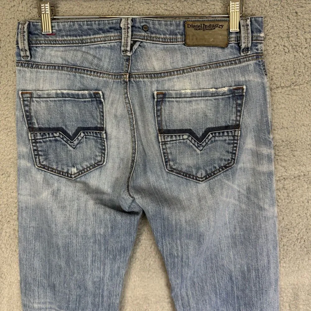 Diesel Men's Relaxed Jeans - Light Blue‎